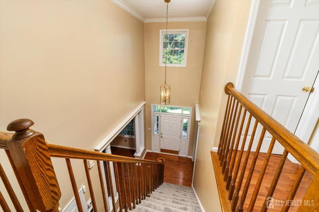 2 Foxhill Run, South Brunswick, NJ 08852