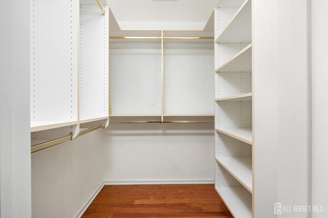 2 Foxhill Run, South Brunswick, NJ 08852