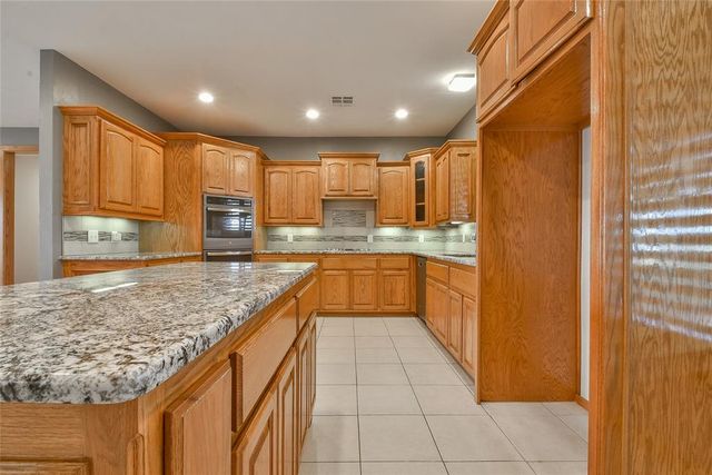 5001 N Luther Road, Harrah, OK 73045