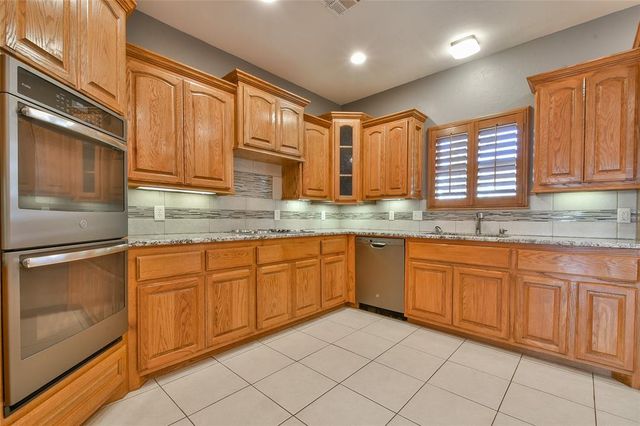 5001 N Luther Road, Harrah, OK 73045