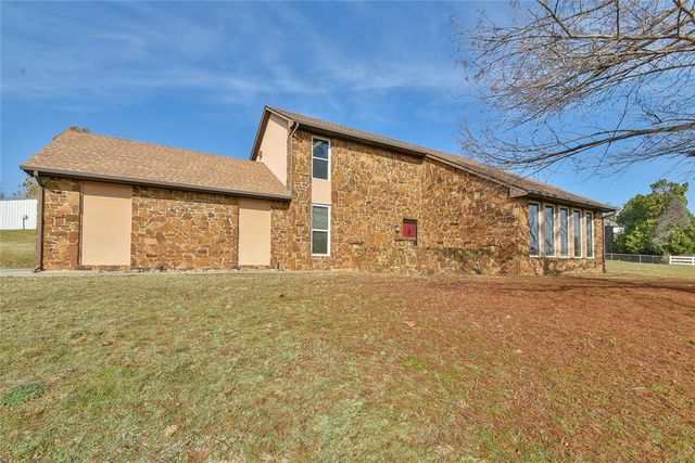 5001 N Luther Road, Harrah, OK 73045