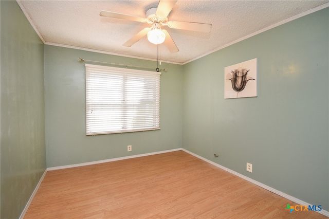 127 S Mesquite Drive, Victoria, TX 77905