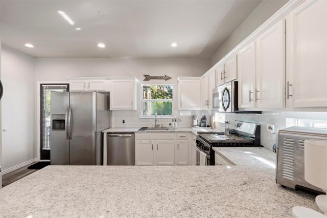 913 Bogart RD, Cedar Park, TX 78613