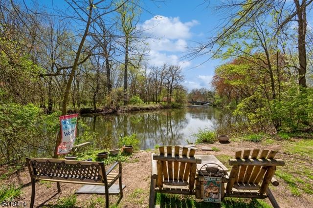 22 Riverside Dr B 7, Cranford Twp., NJ 07016