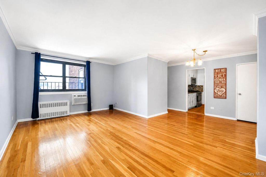 85-10 151st Avenue 5E, Howard Beach, NY 11414 — photo 2