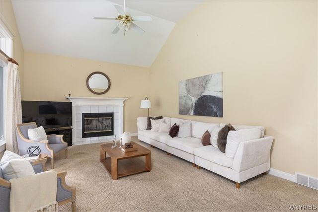 115 Via Foresta Lane, Amherst, NY 14221