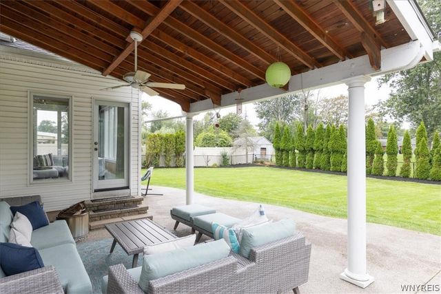 115 Via Foresta Lane, Amherst, NY 14221