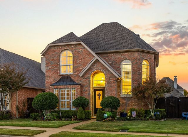 8625 Old Oak Drive, Irving, TX 75063