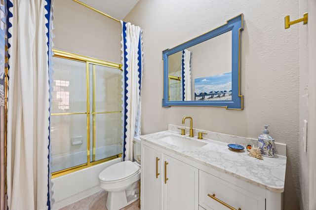 8625 Old Oak Drive, Irving, TX 75063