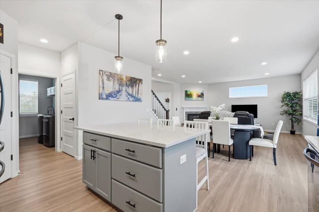 501 Fox Den Drive, Waunakee, WI 53597