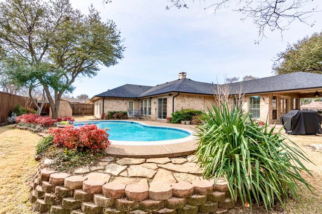 2230 Cedarbrush Drive, Carrollton, TX 75006