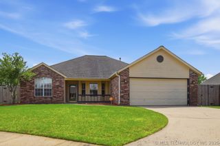 1510 W 117th Court, Jenks, OK 74037