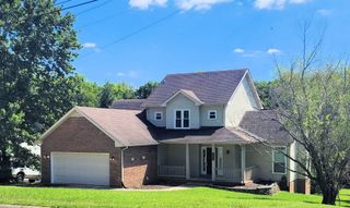 692 W CREEK DR, Clarksville, TN 37040