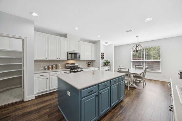 10396 Whispering Pines Drive, Frisco, TX 75033