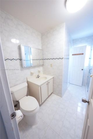 5511 NW 180th Ter, Miami Gardens, FL 33055