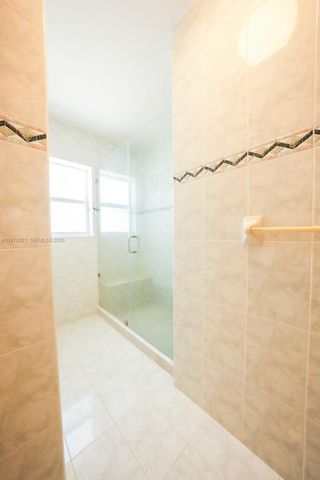 5511 NW 180th Ter, Miami Gardens, FL 33055