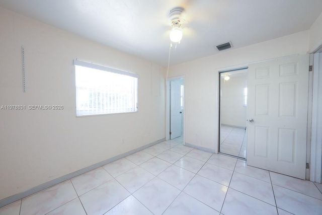 5511 NW 180th Ter, Miami Gardens, FL 33055