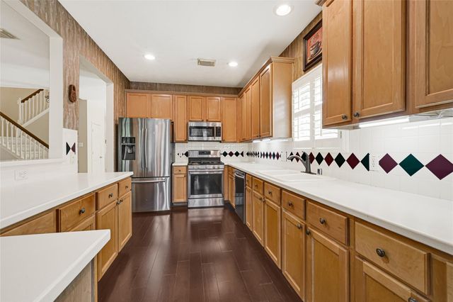 1614 Roaring Springs Lane, Pasadena, TX 77586