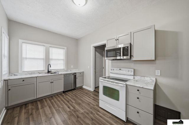 3115 F Street, Lincoln, NE 68510