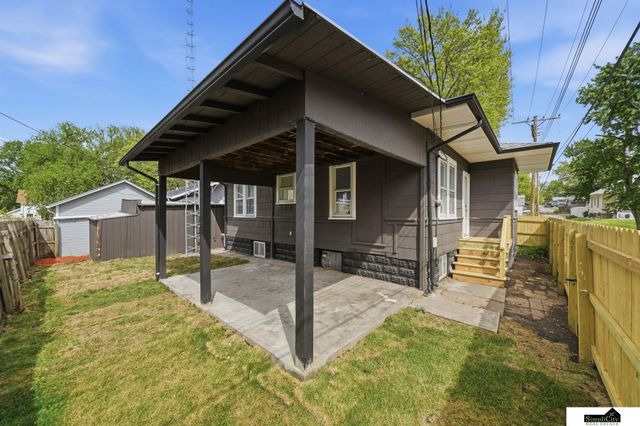 3115 F Street, Lincoln, NE 68510