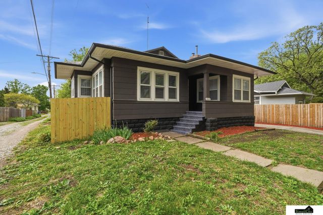 3115 F Street, Lincoln, NE 68510