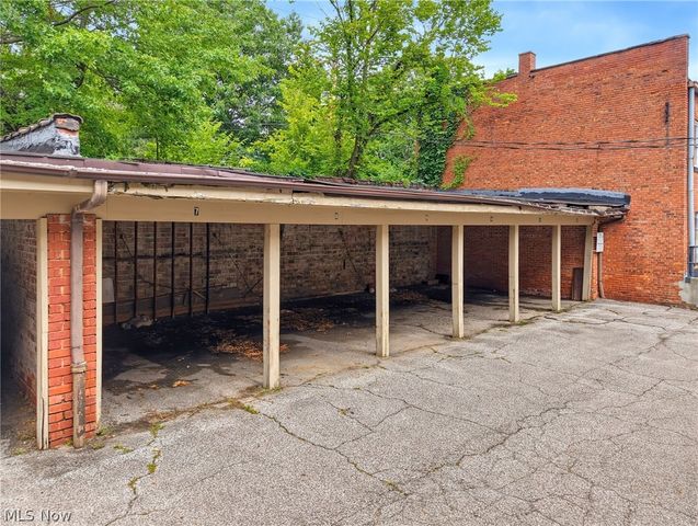 2473 Overlook Road 4, Cleveland Heights, OH 44106