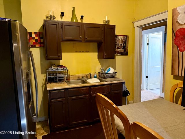 631 S 43rd St, Louisville, KY 40211