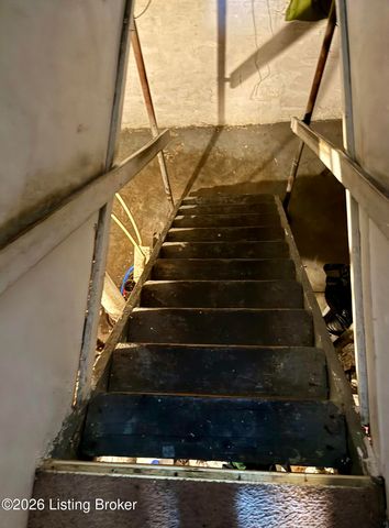 631 S 43rd St, Louisville, KY 40211