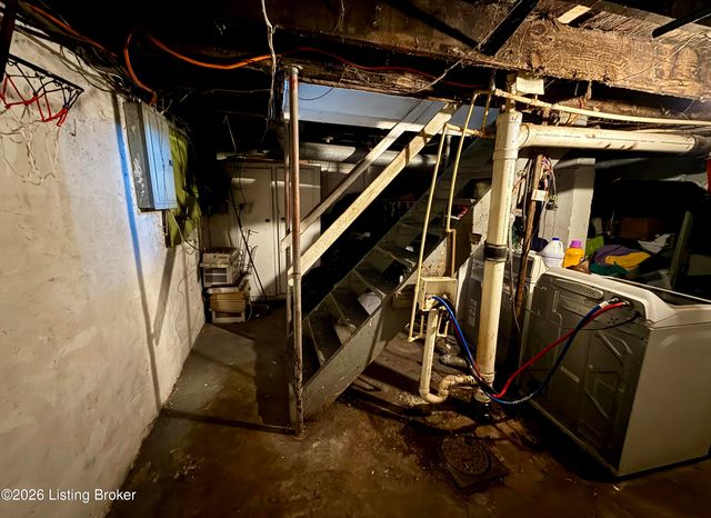 631 S 43rd St, Louisville, KY 40211