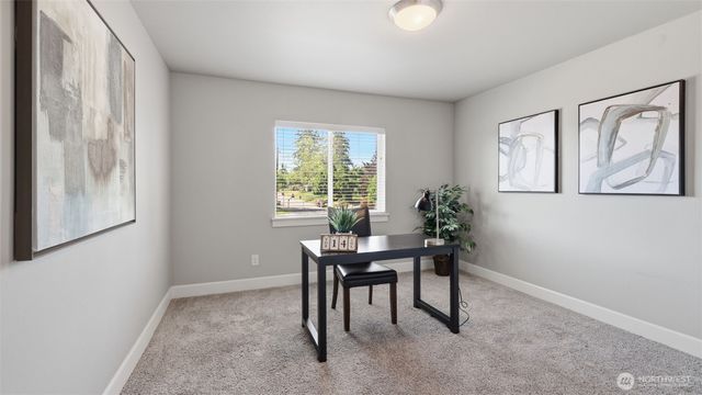 12303 SE 271st Place, Kent, WA 98030