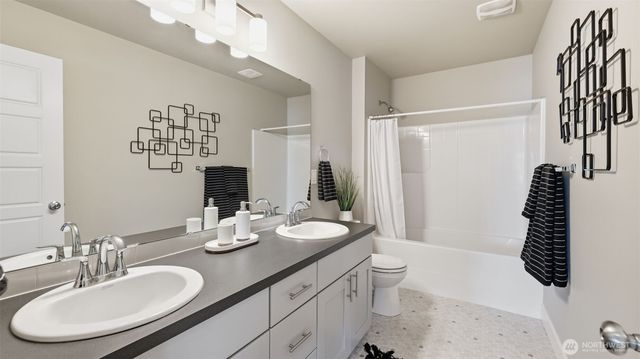 12303 SE 271st Place, Kent, WA 98030