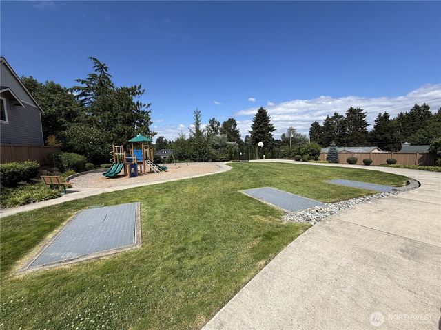 12303 SE 271st Place, Kent, WA 98030