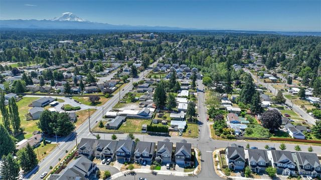 12303 SE 271st Place, Kent, WA 98030