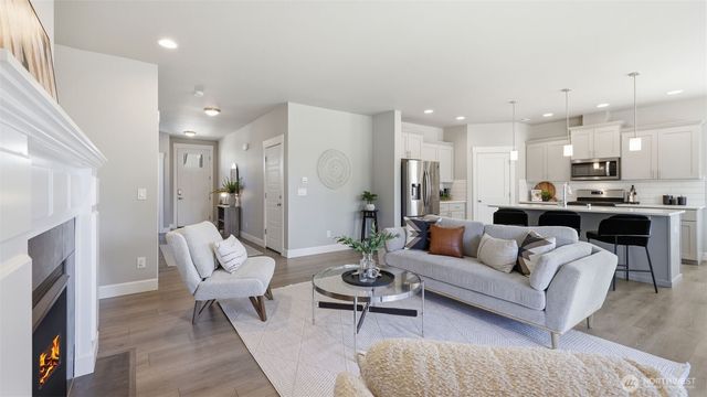 12303 SE 271st Place, Kent, WA 98030