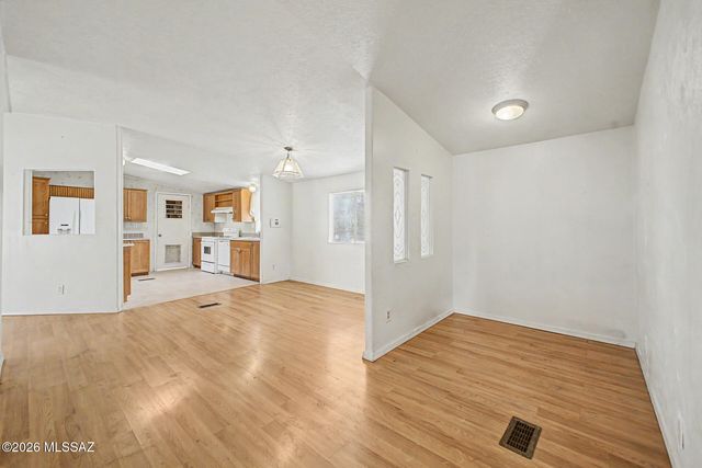 31 W 32nd Street, Tucson, AZ 85713