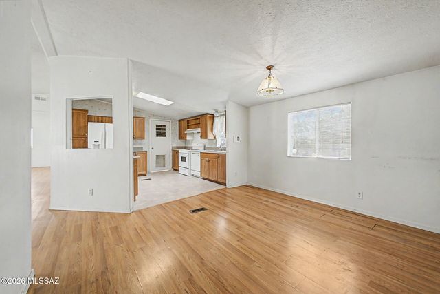 31 W 32nd Street, Tucson, AZ 85713