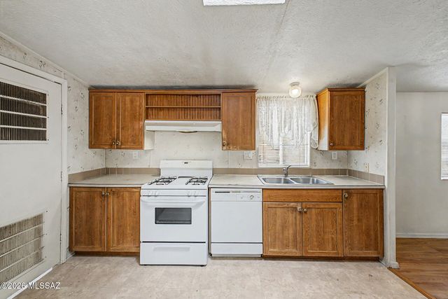 31 W 32nd Street, Tucson, AZ 85713