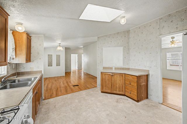 31 W 32nd Street, Tucson, AZ 85713