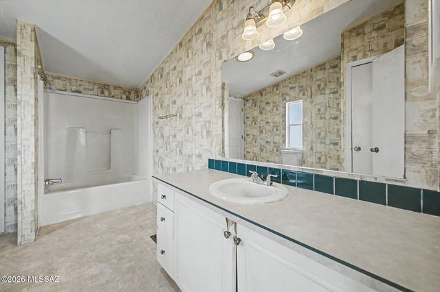 31 W 32nd Street, Tucson, AZ 85713