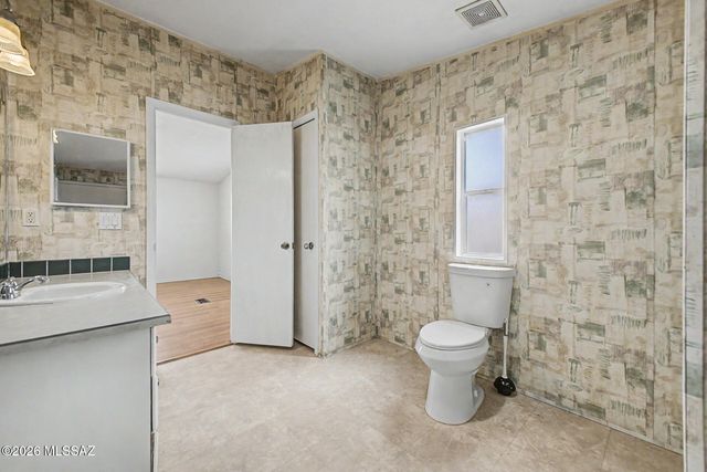 31 W 32nd Street, Tucson, AZ 85713