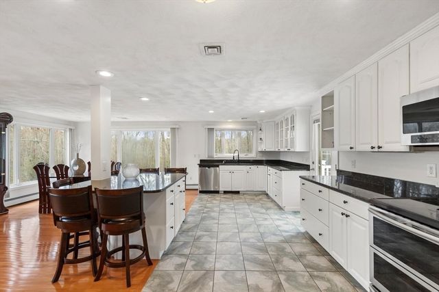 33 Arlene Ave, Wilmington, MA 01887