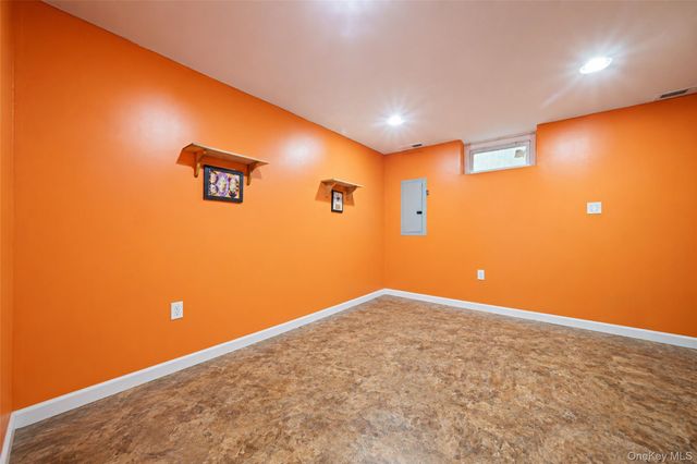 1333 Boston Avenue, Bay Shore, NY 11706