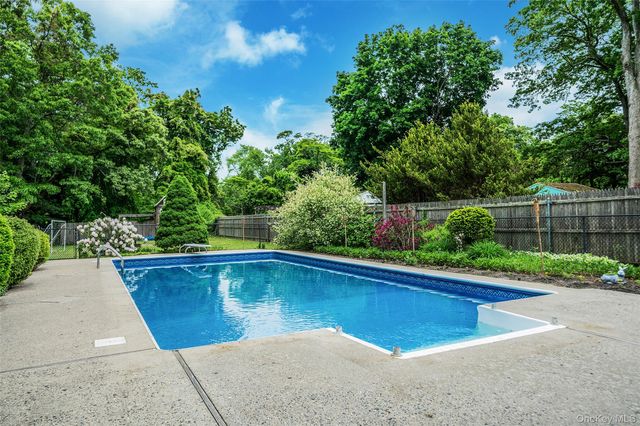 1333 Boston Avenue, Bay Shore, NY 11706