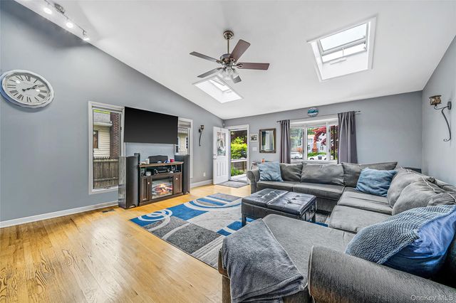 1333 Boston Avenue, Bay Shore, NY 11706