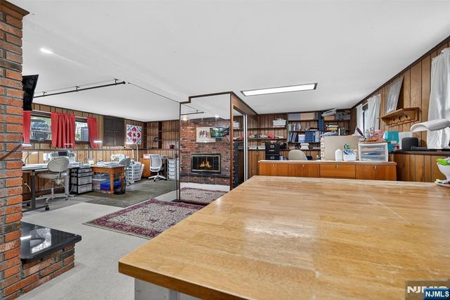 182 Yawpo Avenue, Oakland, NJ 07436