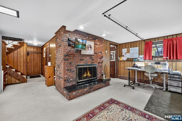 182 Yawpo Avenue, Oakland, NJ 07436