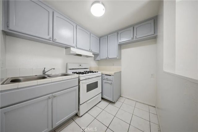 38710 10th East, Palmdale, CA 93550