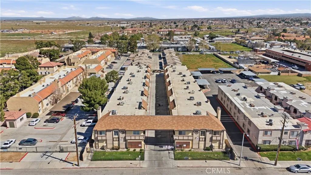 38710 10th East, Palmdale, CA 93550