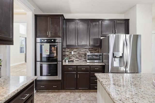 3300 Fetereia Dr, Modesto, CA 95355