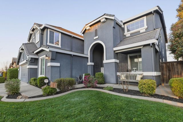 3300 Fetereia Dr, Modesto, CA 95355